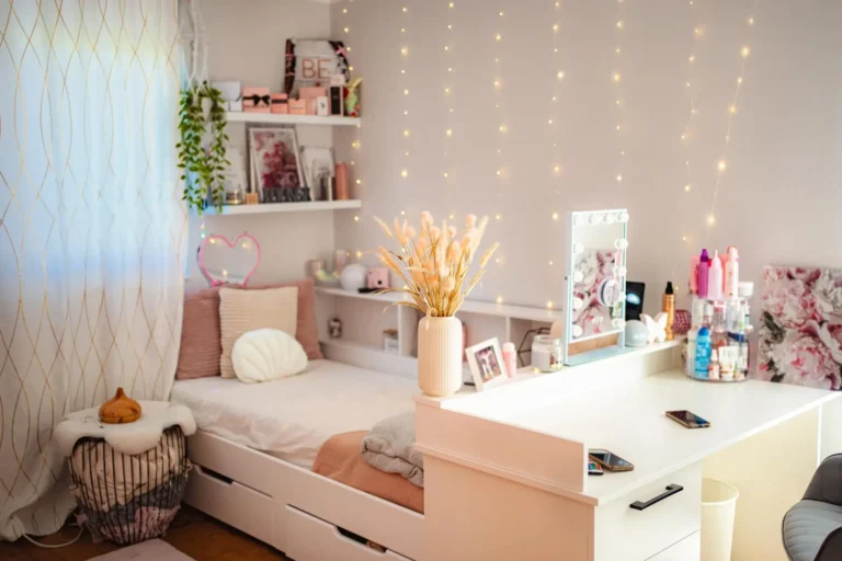 Girl Bedroom Designs