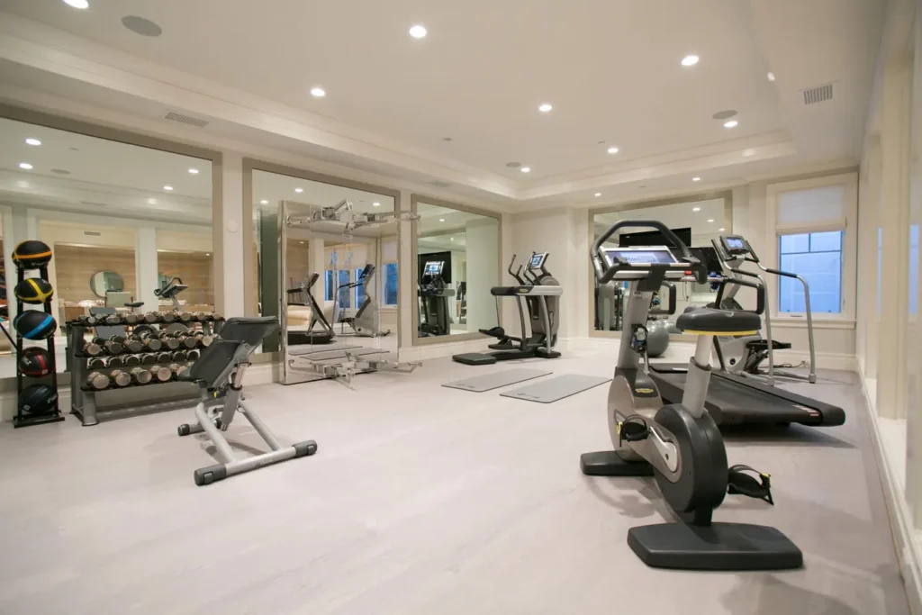 Pent Home Gym and Spacious Layout Concepts