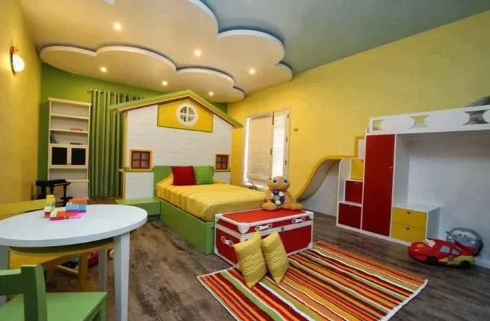 Small Teen Bedroom Layout and Design Basics